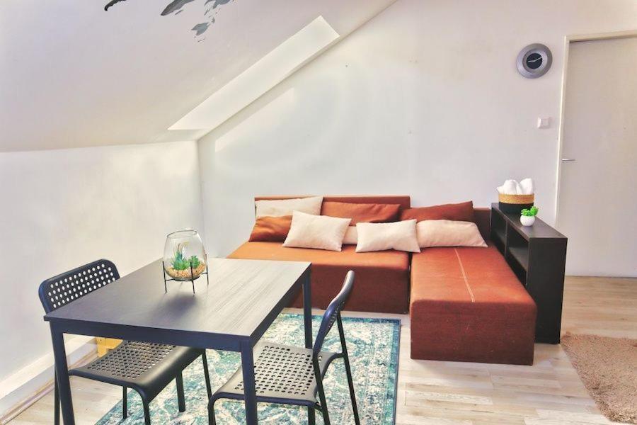 A Private Room In City Center In Pressburg Exterior foto
